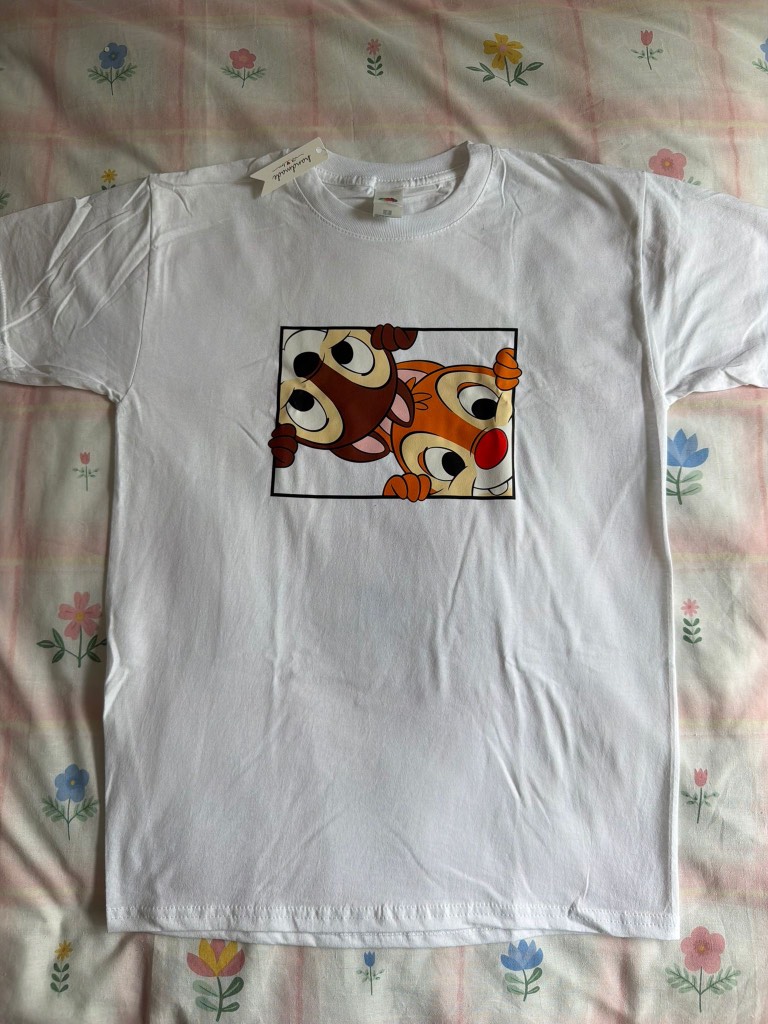 Disney Chip and Dale cute tshirt