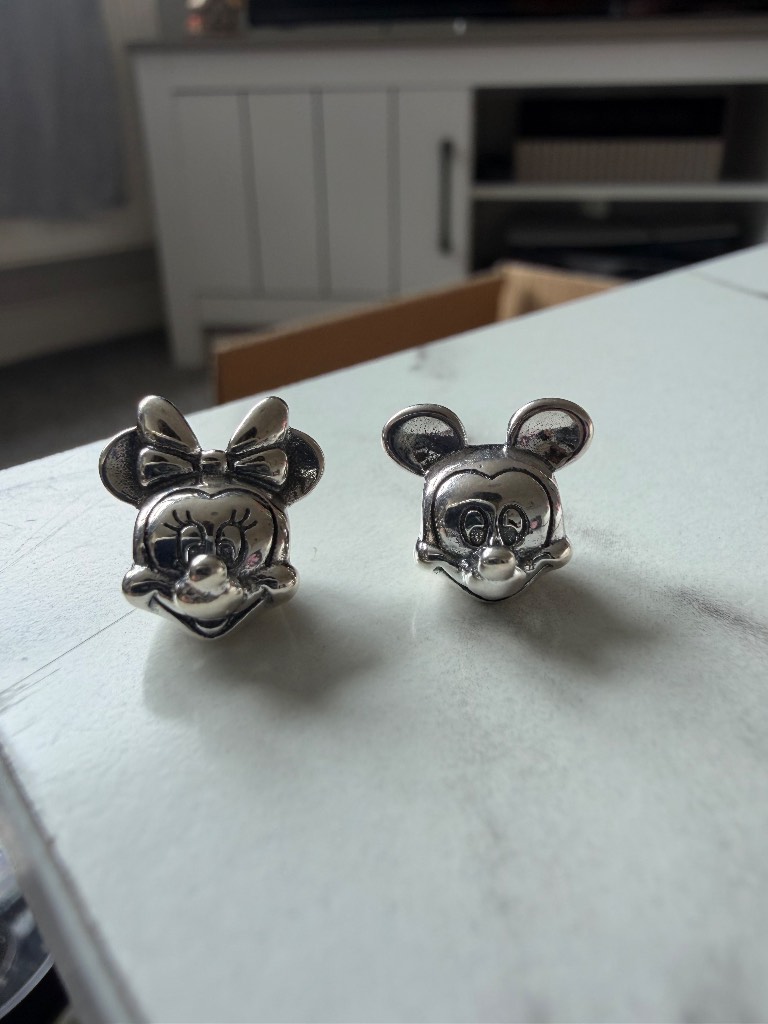 2 x Disney Pandora Mickey and Minnie Mouse bracelet charm set