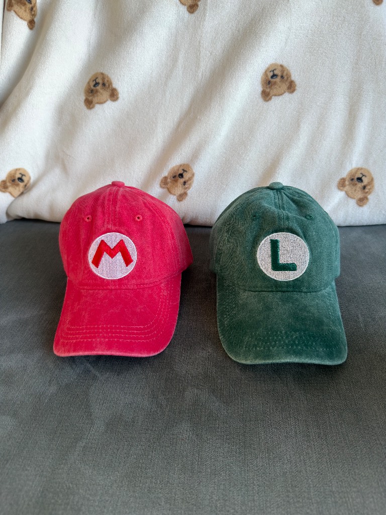 2 x Super Mario and Luigi adults hat cap set Nintendo World