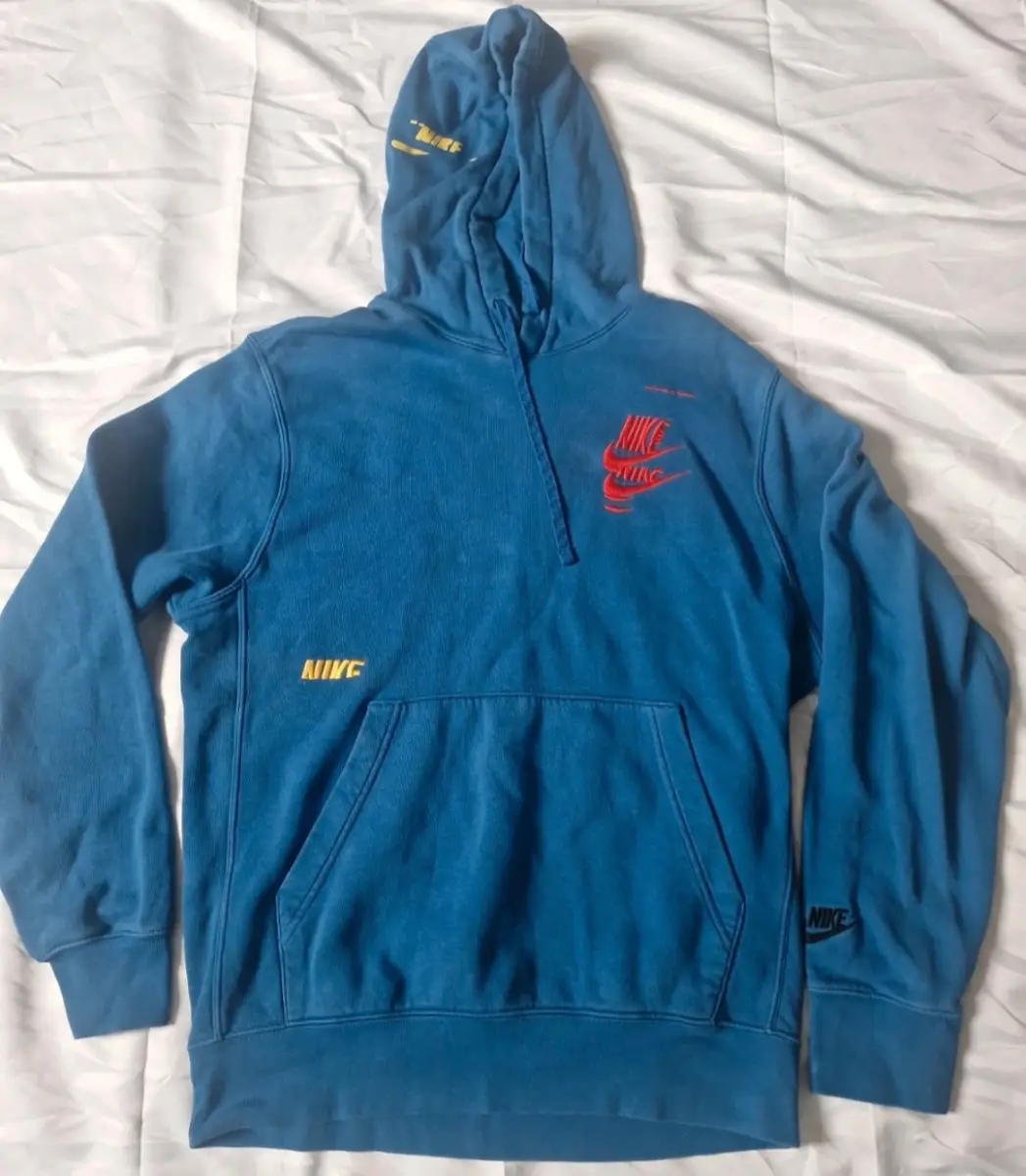 Nike mens blue sportswear essential hoodie size small excellent condition