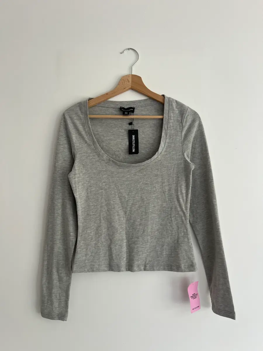 PrettyLittleThing Grey Scoop Neck Long Sleeve Top - Cotton Blend - BNWT Size 8