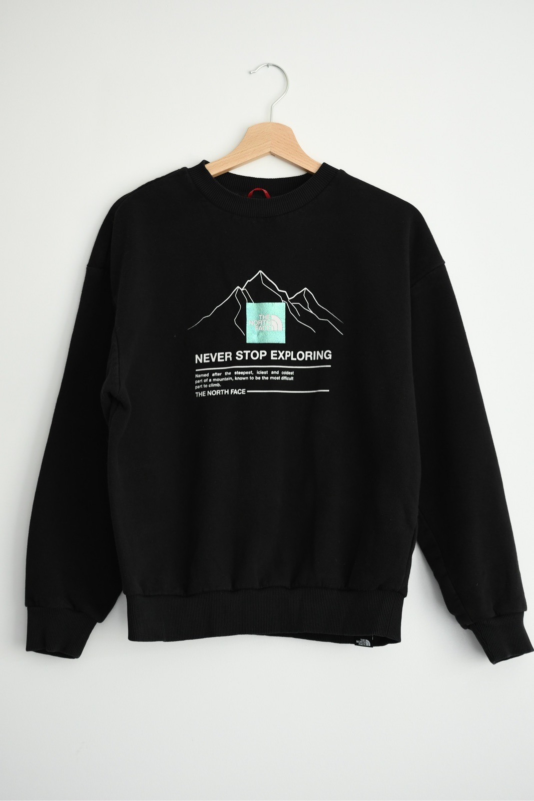 The North Face Women’s Black Sweatshirt Crew Neck Logo Jumper Size M