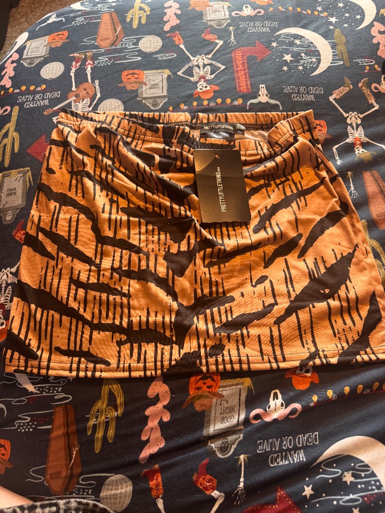 BNWT PrettyLittleThing Brown Zebra Mini Skirt – Size UK 8 (Tall)