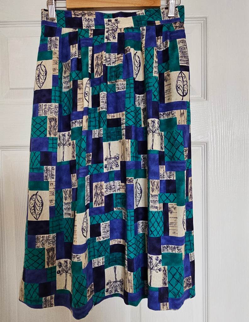 Requirements -  M - Blue Green Abstract Geometric Vintage 90s USA Made Midi Skirt Pockets Rayon