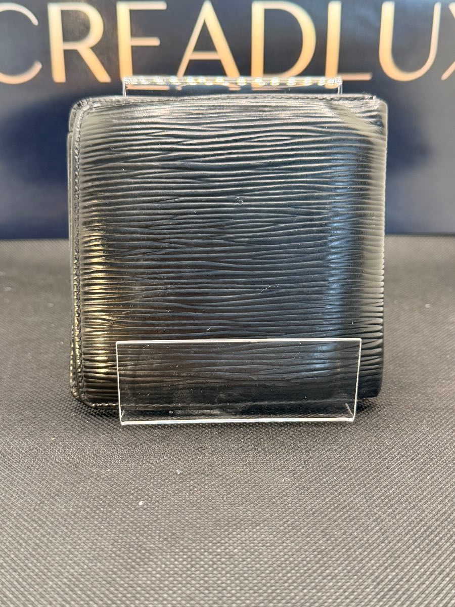 Louis Vuitton Epi leather wallet