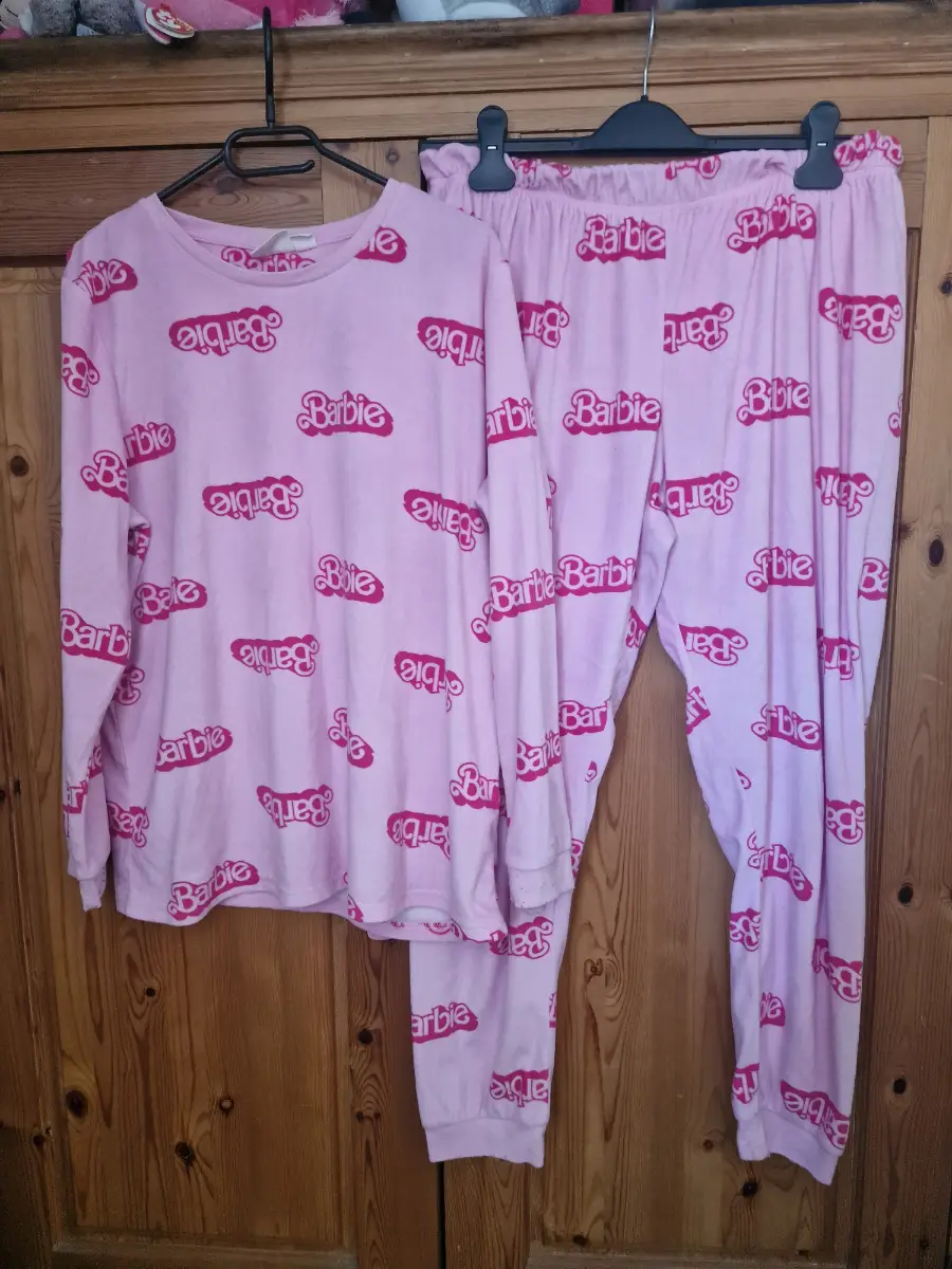 Pink barbie pyjmas