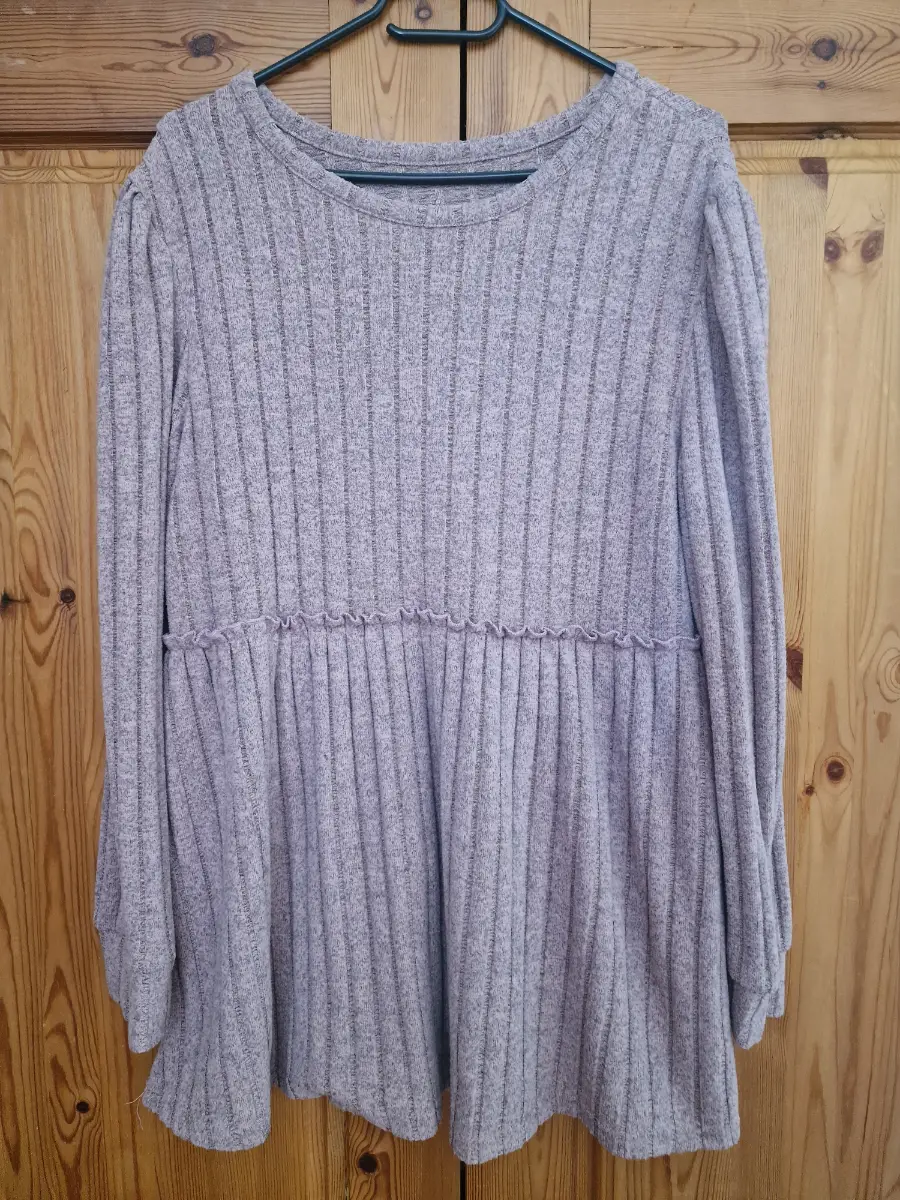 Pink shein poplum top