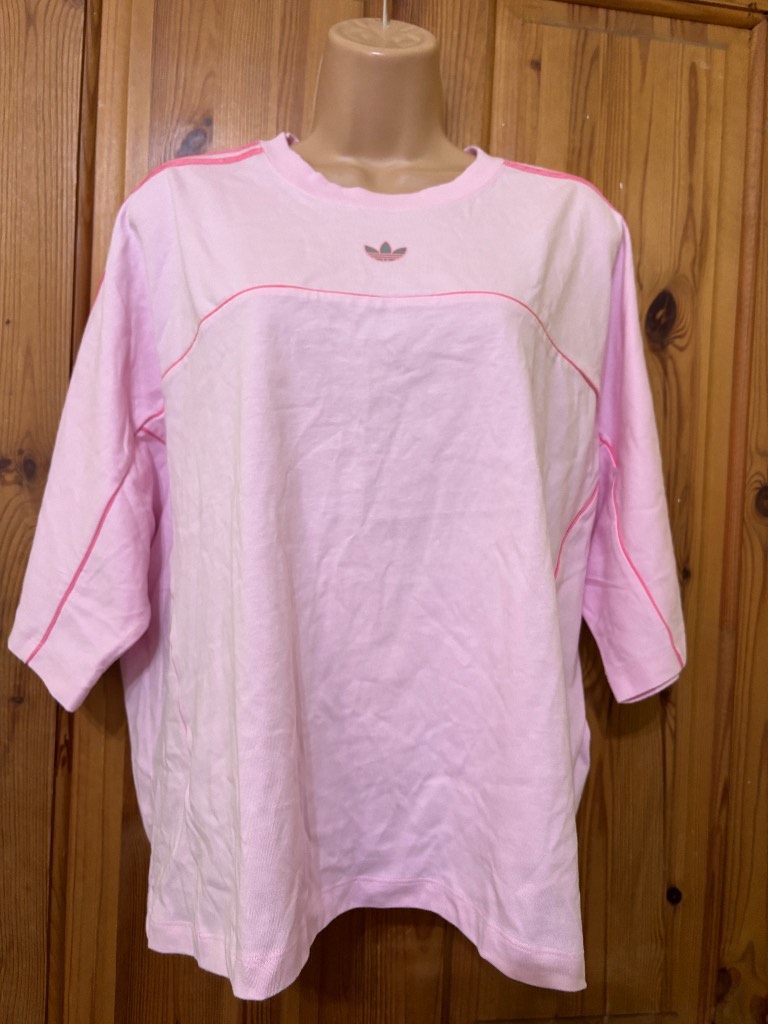 Adidas women’s top T-shirt size uk 16/18