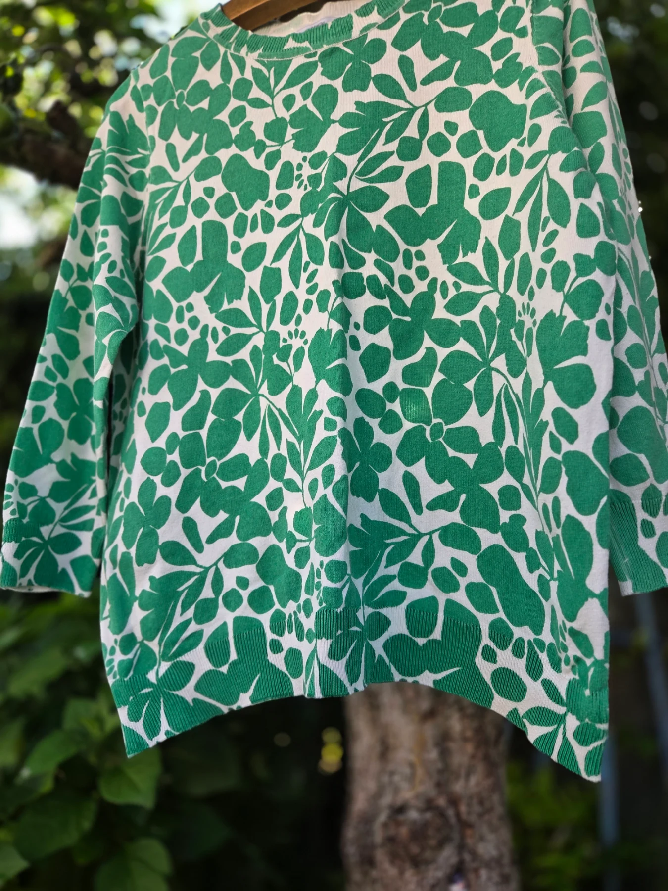 Lightweight Green & White botanical leaf-print knit jumper UK 14