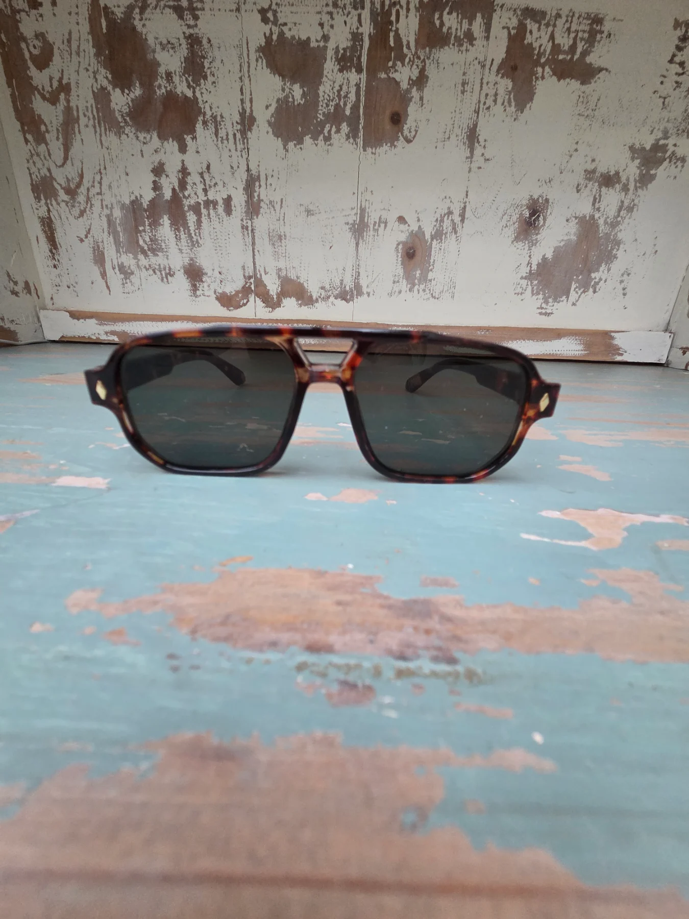 Retro Navigator Sunglasses - Tortoiseshell, Brown Lenses, UV400 Protection