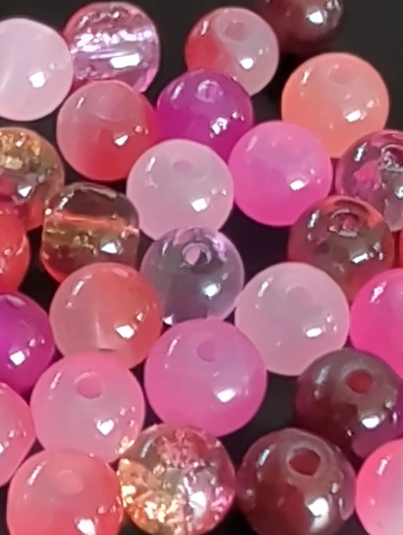 100 x Round Pink Glass Beads Size 6mm
