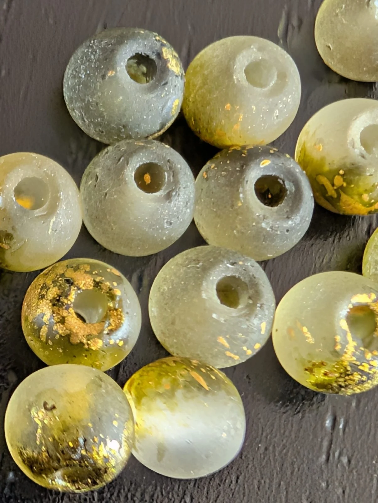 100 Green Gold Frosted Round Beads Size 4mm
