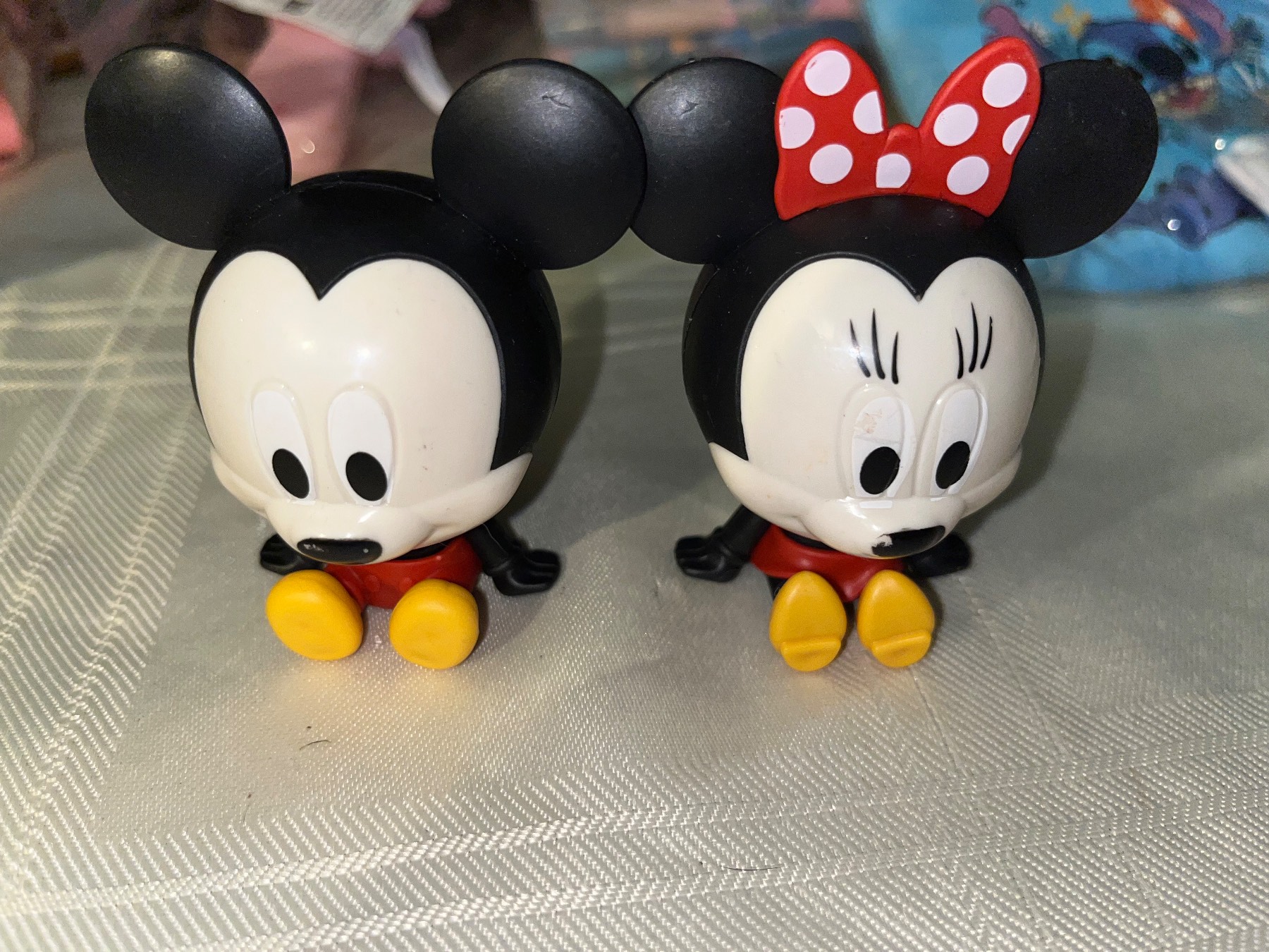 Cake toppers
