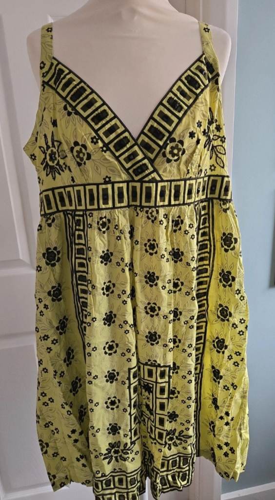 RedHerring Green/Black Jewel Embellished Dress Size 18