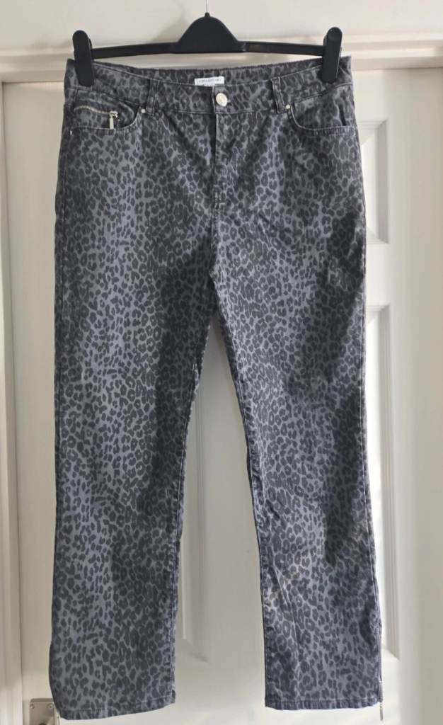 Sonder Studio Grey Leopardprint Jeans size 14