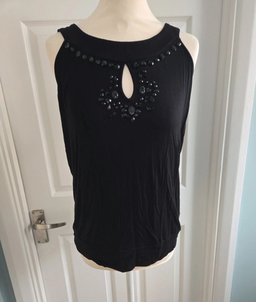 Cable & Gauge Jewel Embellished Top Size Medium