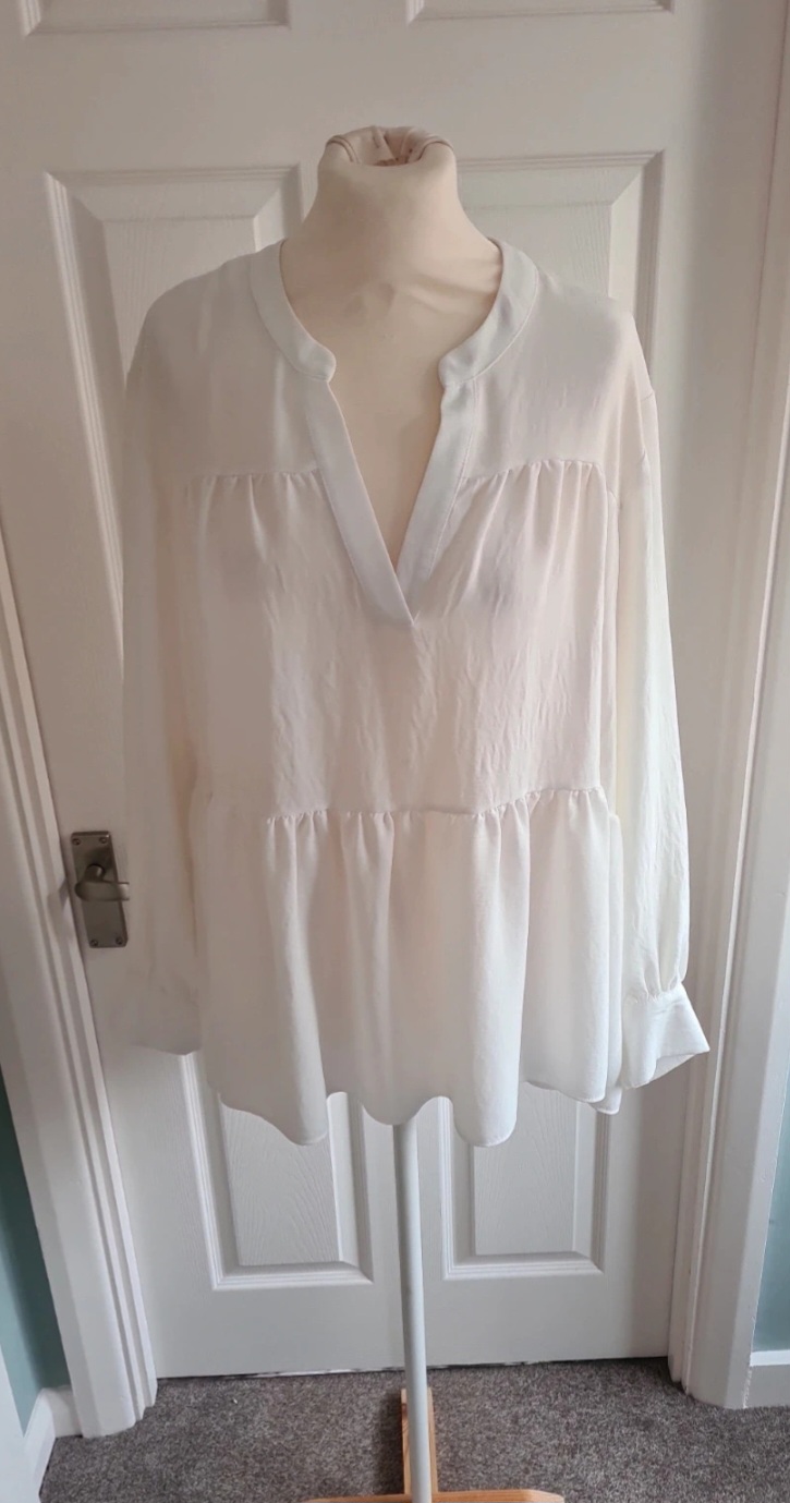 Matalan Ecru Flowy Top Size 16
