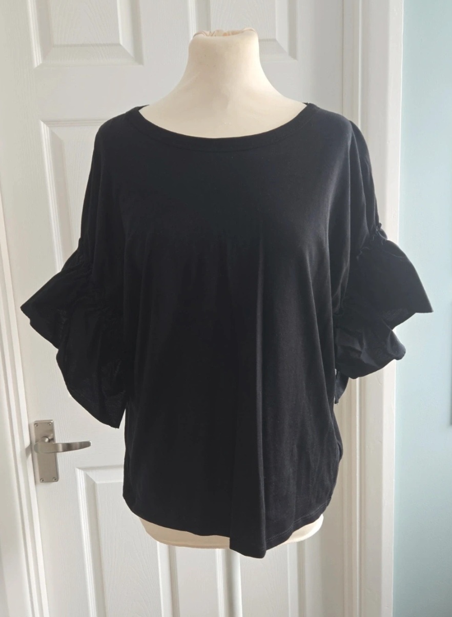 H&M Black Split Sleeve Frill Top Size Mrdium