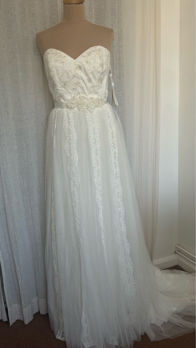 BNWT Alfred Angelo Modern Vintage Ivory Lace Tulle Wedding Dress 16