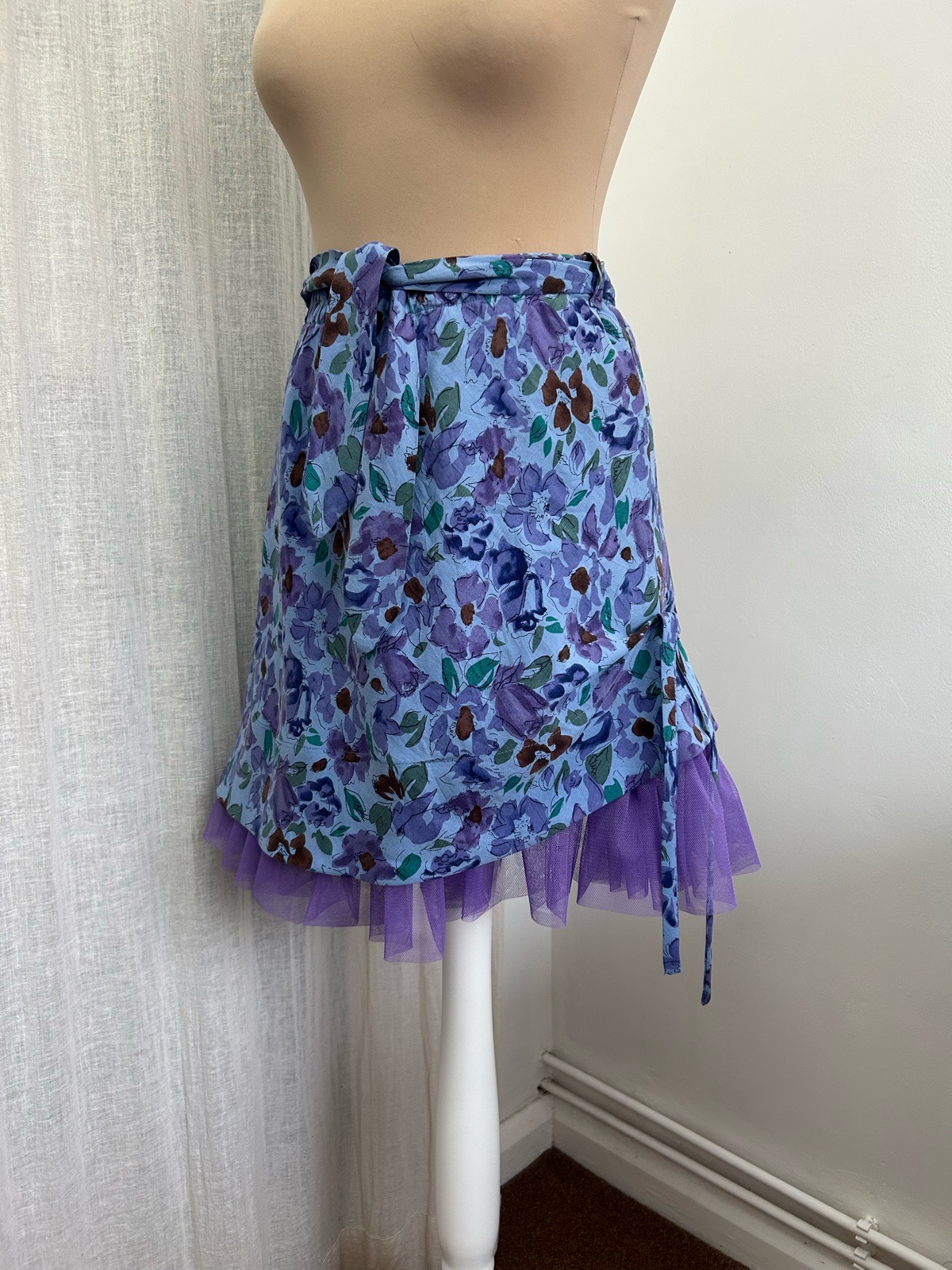 Monterey-Bay Vintage Reworked Skirt with Tulle Details