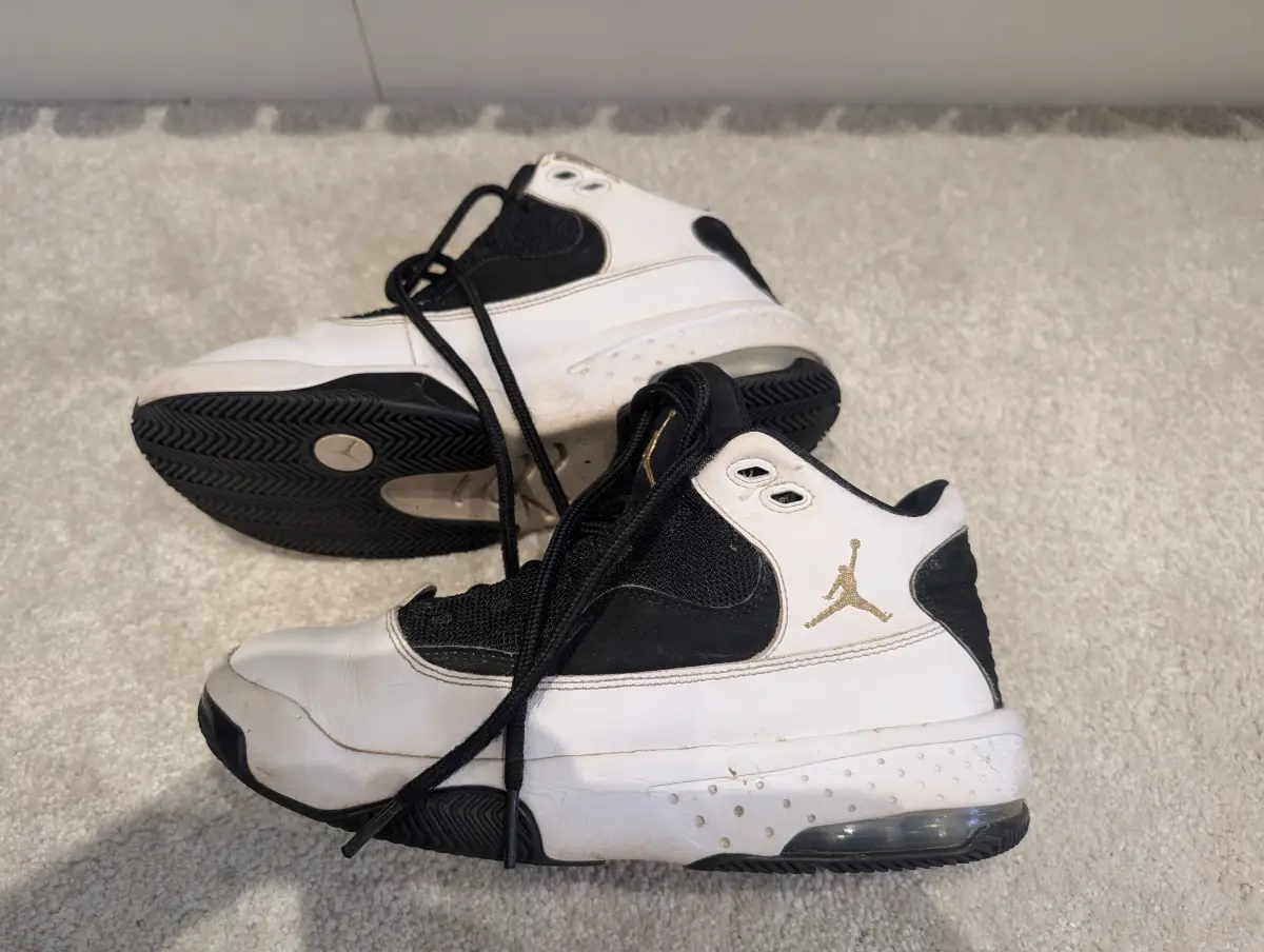 Nike Air Jordan trainers UK6 Eur39