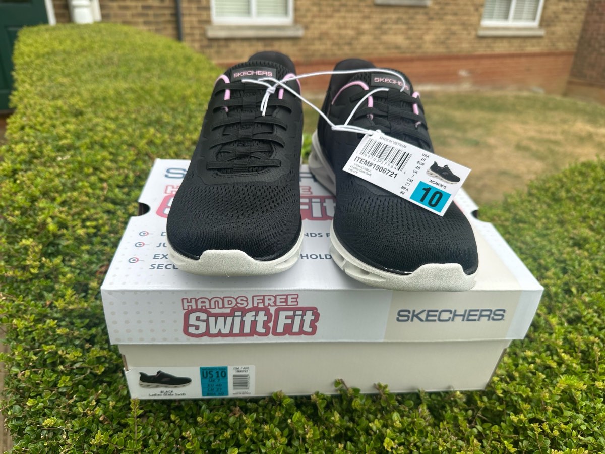 New Skechers Glide Lite 2.0 Black Slip in Trainers Uk Size 7 EU 40 Brand new in box