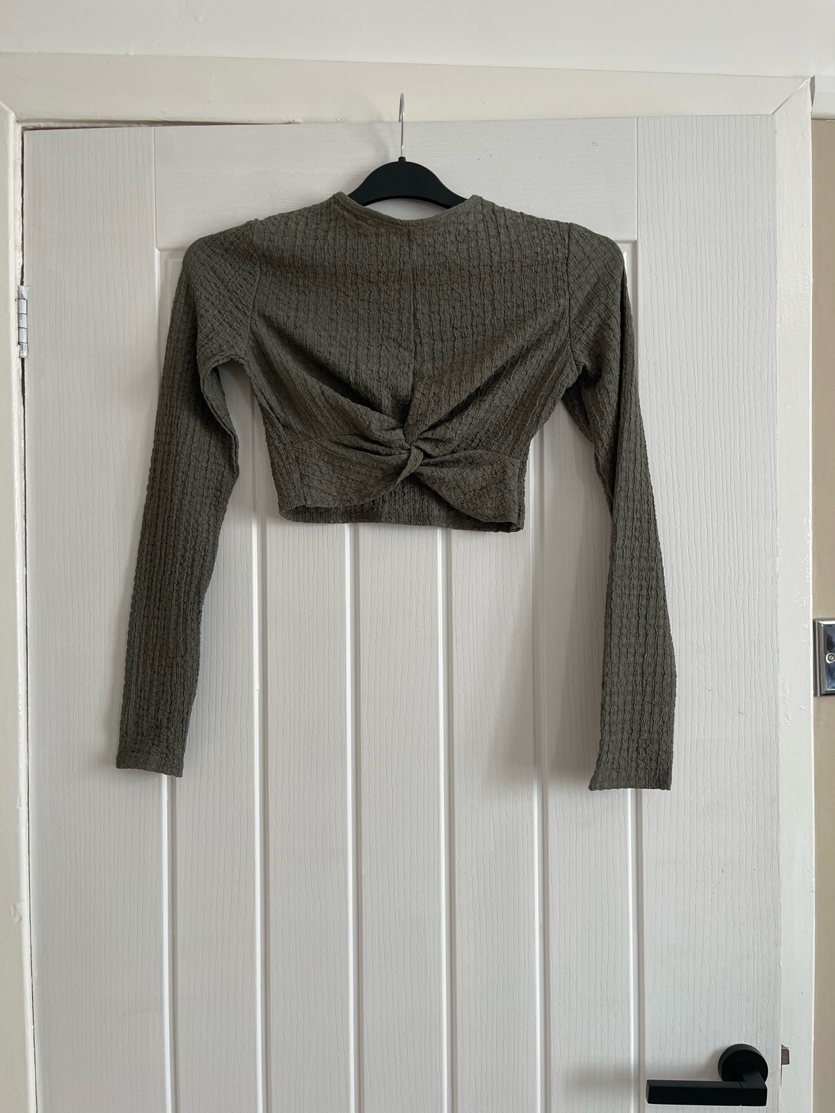 Quiz long sleeve top size 6