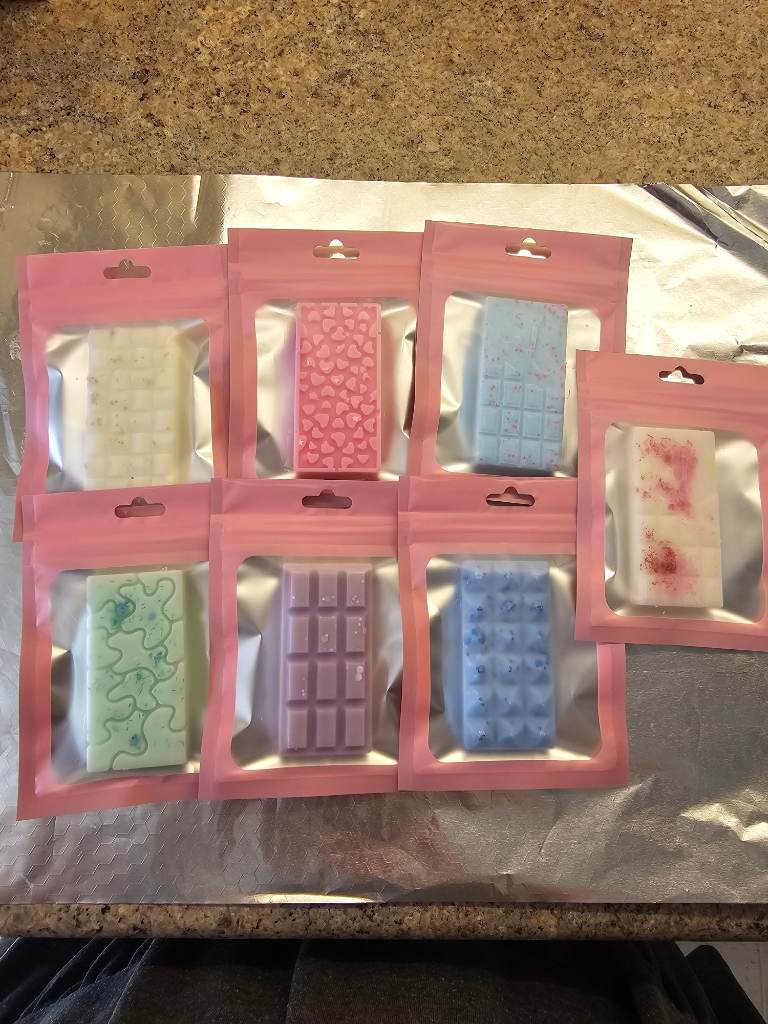 Box of mini wax bars