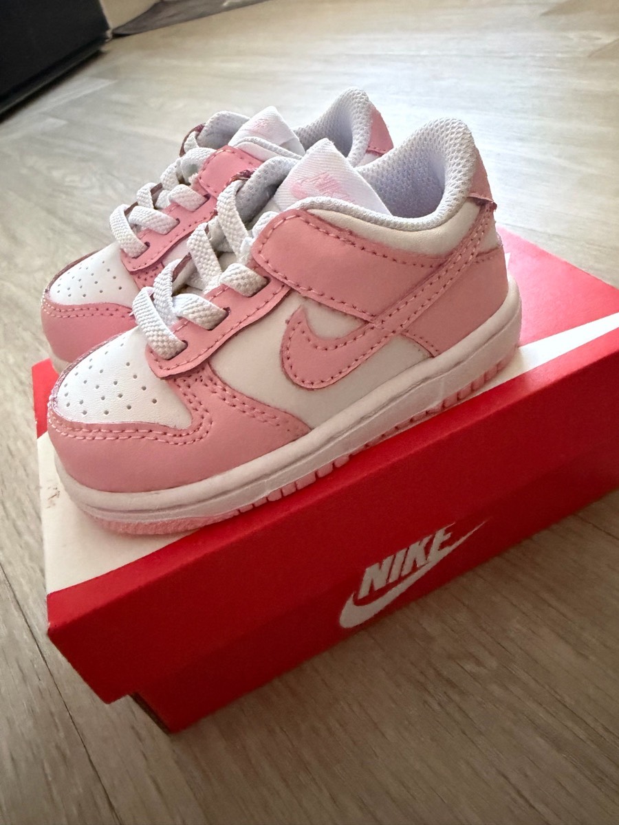 Nike dunks baby girl size uk 4.5