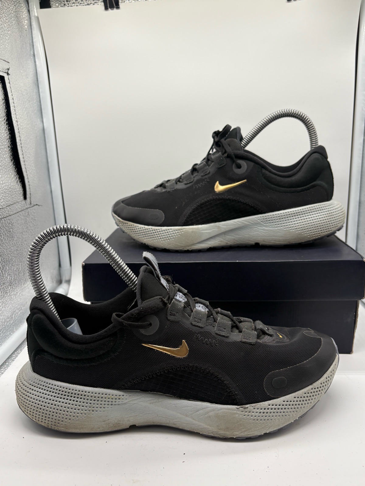 Nike women’s react escape run trainers size uk 4