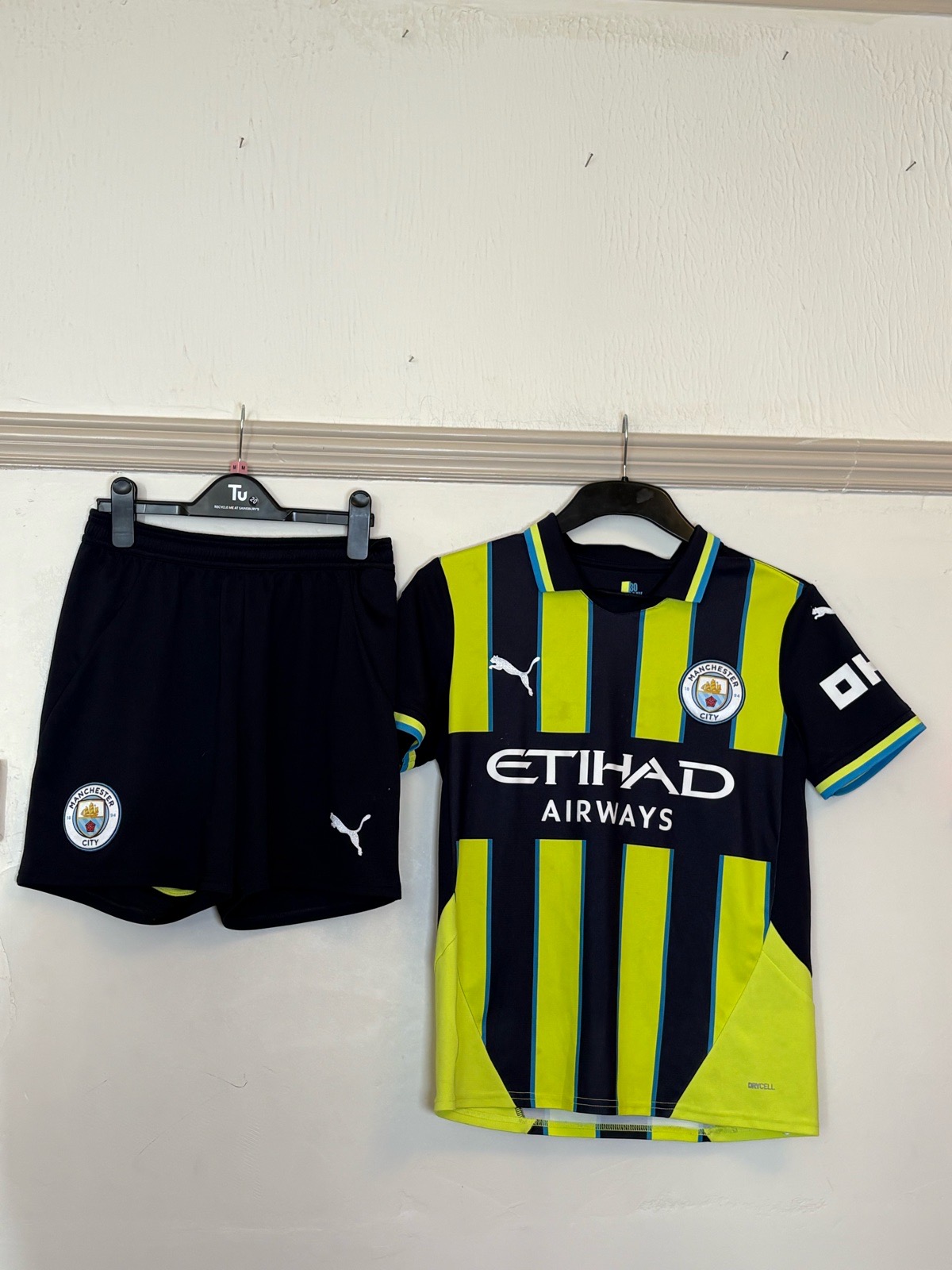 Puma Manchester City away24/25 #47 Foden junior shorts & shirt size uk 13/14 years
