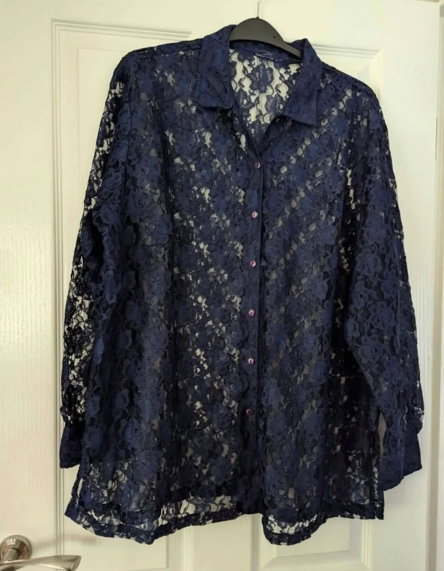 NEW Navy lace blouse approx 26/28