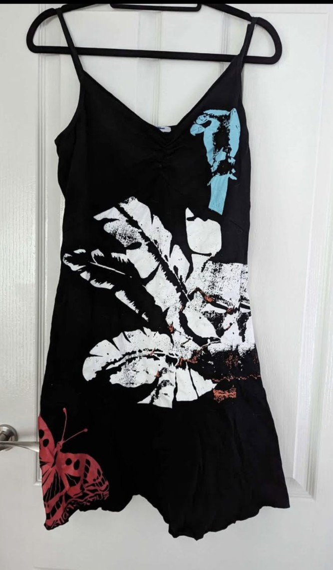 NEW ADJUSTABLE SHOESTRING STRAP DRESS 18
