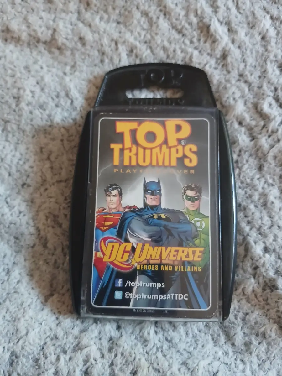 DC Universe card Top Trumps Game Hero’s and Villains film children play retro