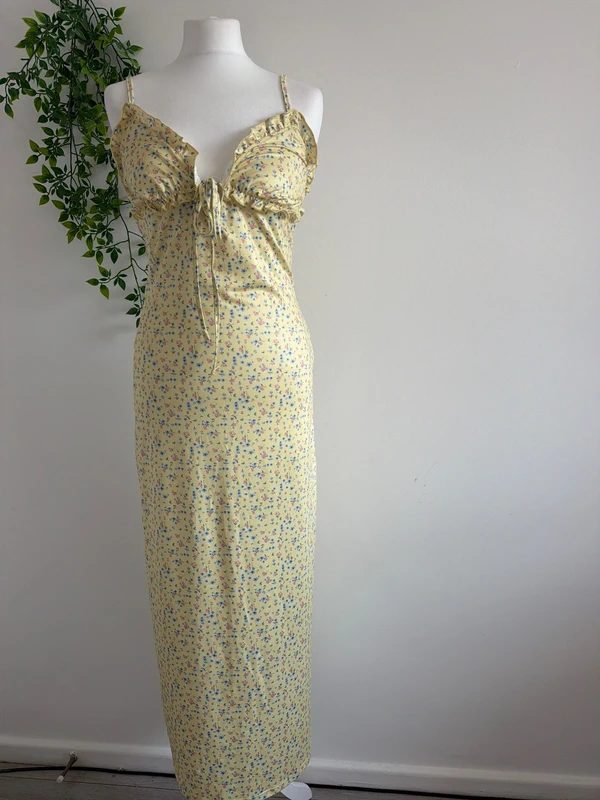 #018 Shein yellow long dress with floral print and straps, decorative tie on the neckline XS eu 34