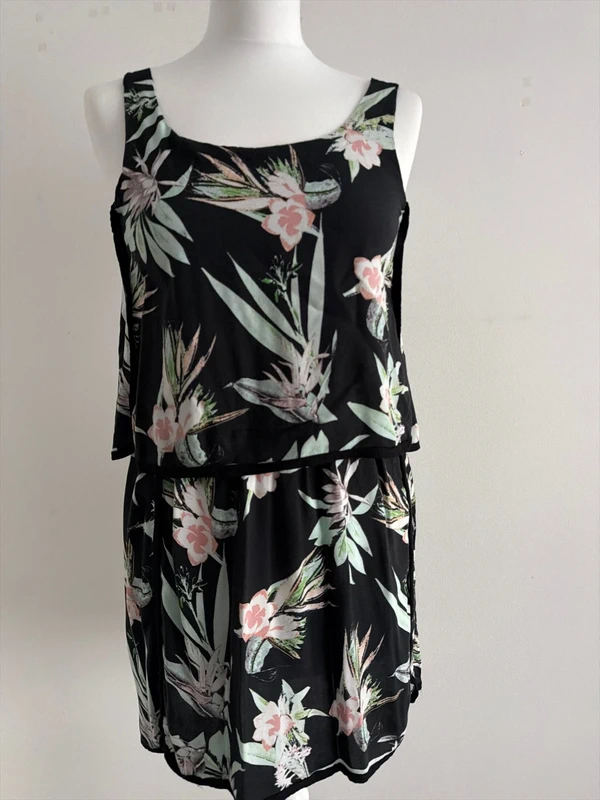 #048 Summer sale  Select summer dress with flowers, size uk 6 eur 34