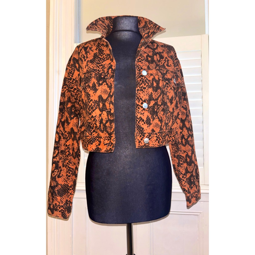 BNWoT | Topshop / Moto | Y2K | RRP £45 | Orange & Black | Snakeskin print | Cropped denim Jacket | 8
