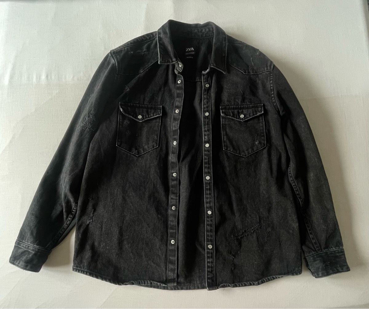 Women’s Zara black denim jacket