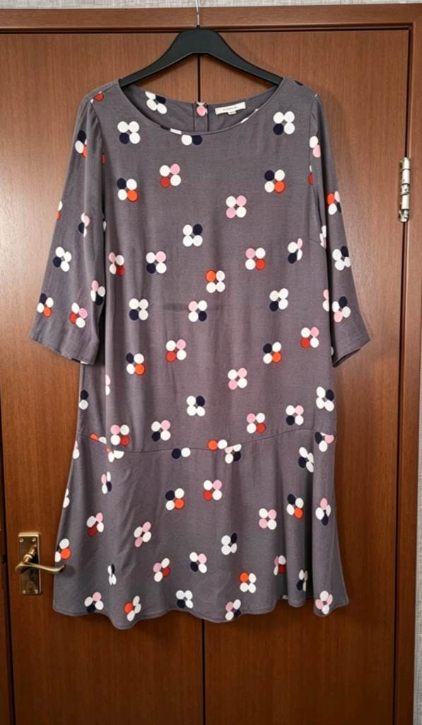 White stuff grey shift dress with polkadots size 16