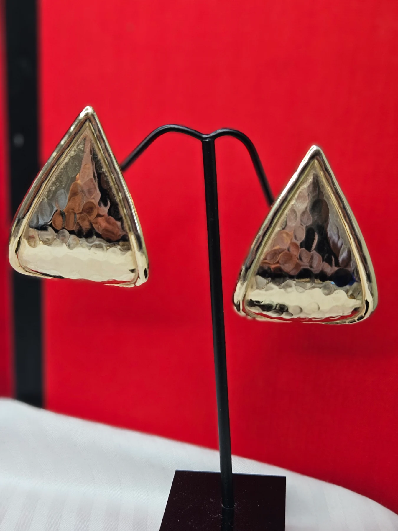 Vintage 1980s Hammered Gold-Tone Triangle Clip-On Earrings