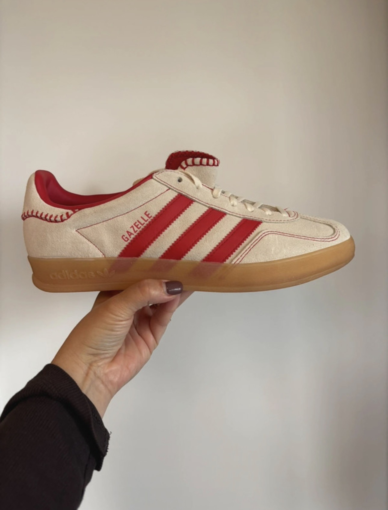 Adidas originals gazelles in stone red size 8