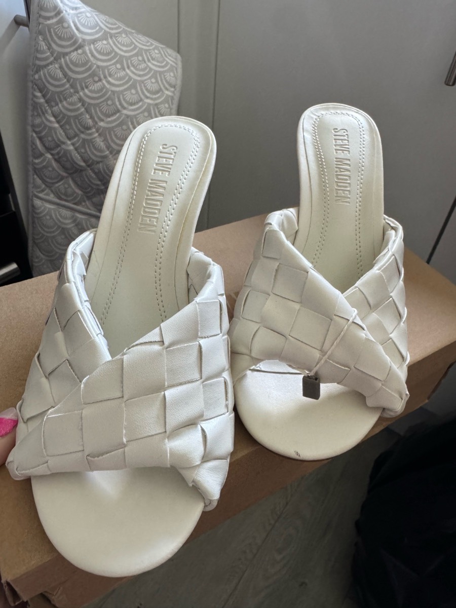 Steve Madden heel
