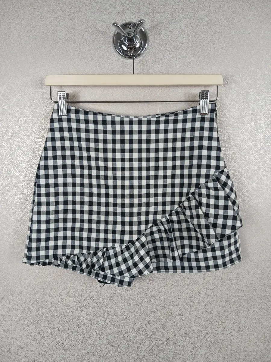 Miss Selfridge Gingham Skort Ruffle Black White Check Skirt Shorts Wrap UK 8