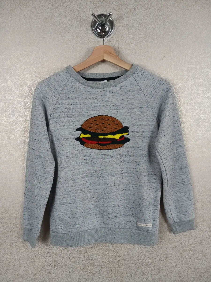 The New Kids Burger Sweatershirt Grey Fleece Unisex Jumper Boys Girls Age 11-12
