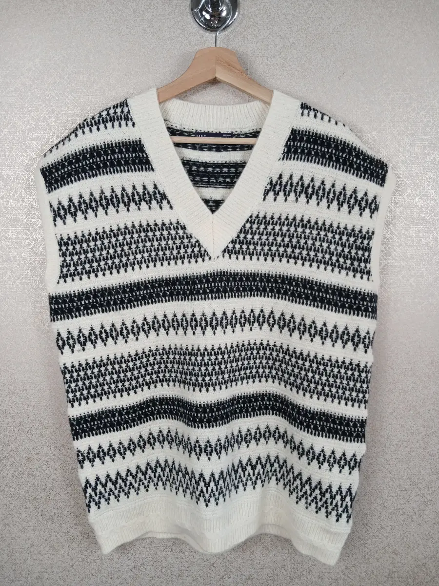 M&S Collection Fair Isle Knitted Vest Sweater Medium Cream Black Wool Blend VGC