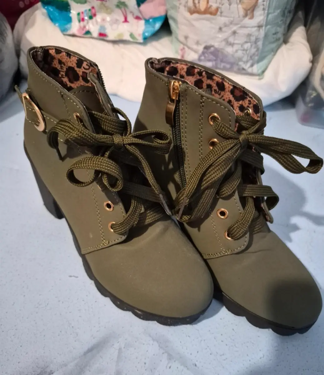 Army green Women's Chunky Heel Boots UK 3.5