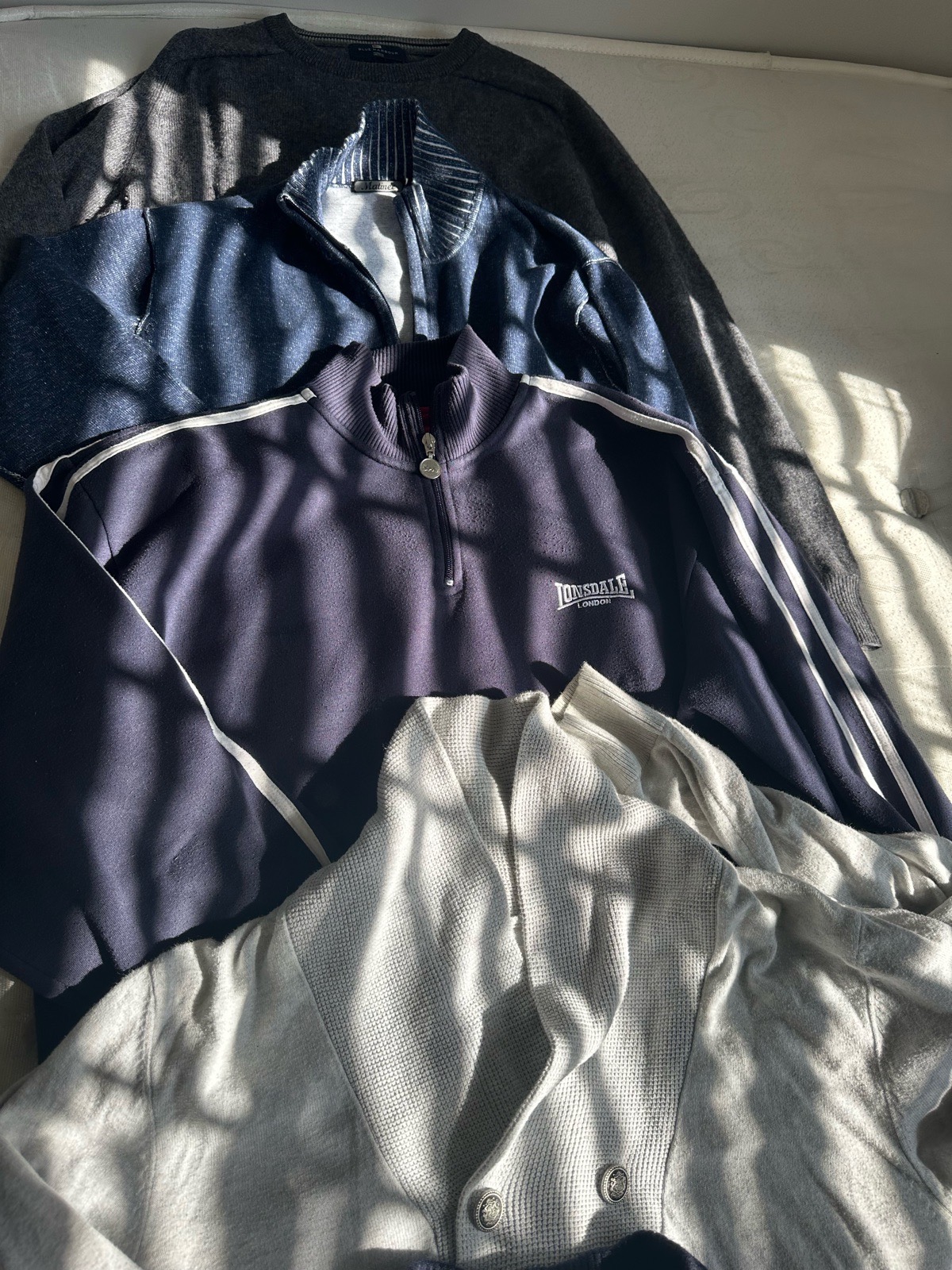 Man Bundle 5 mix tops size large