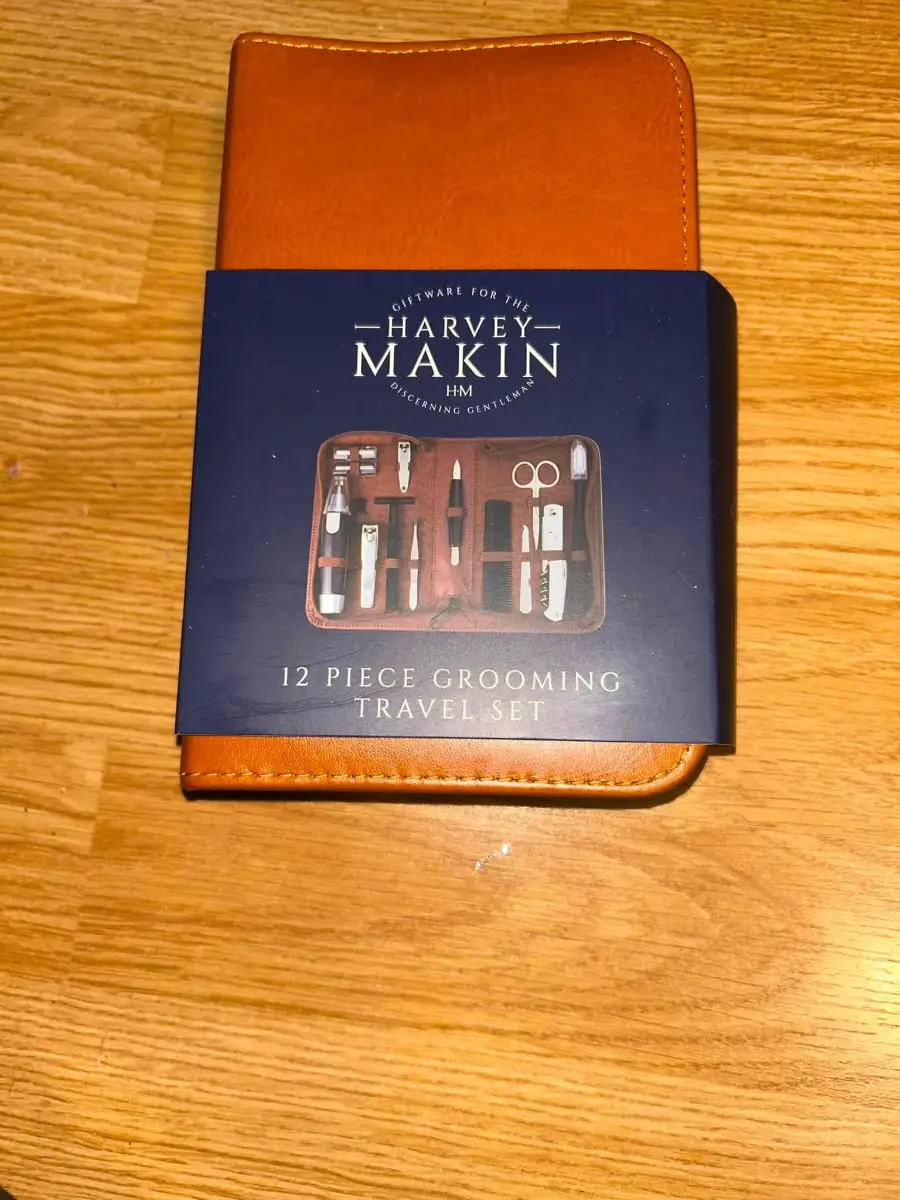 Harvey Makin 12 Piece Grooming Set