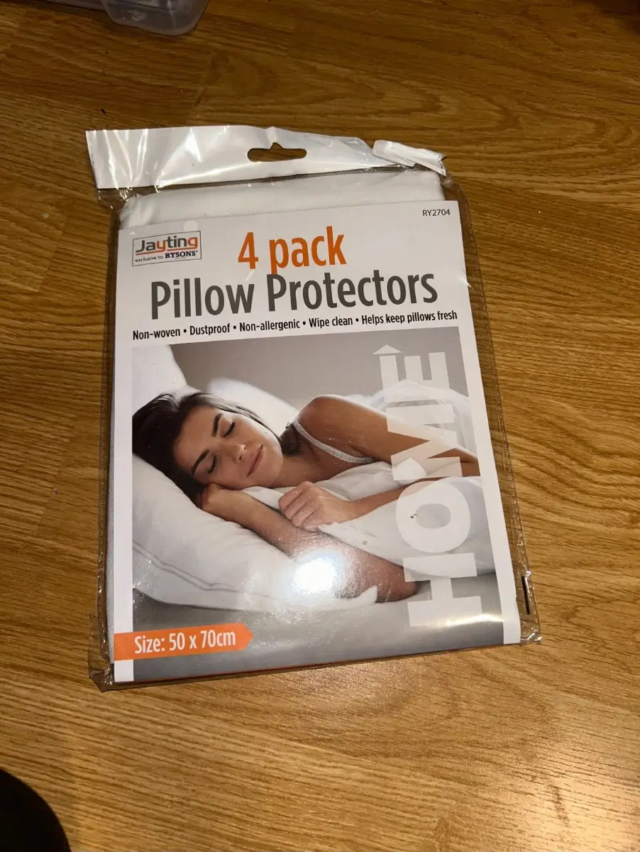 Pillow Protectors (4)