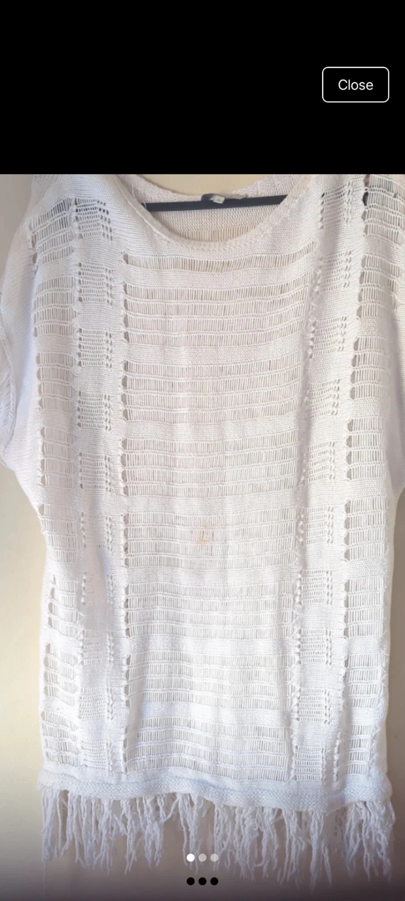 White top holes and string at the bottom of the top size s